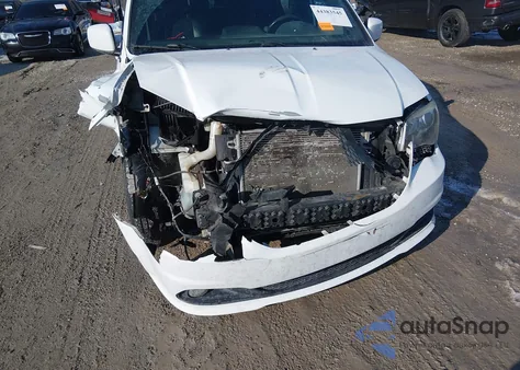 2016 Dodge Grand Caravan R/T из США, поврежденный, VIN 2C4RDGEG7GR353233